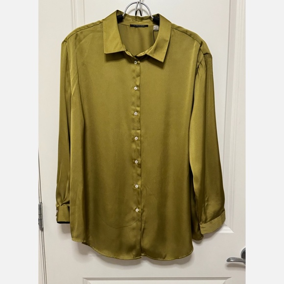T Tahari Satin-Finish Button-Down Blouse – Pea Green – XL (NWT see note) - Picture 3 of 7